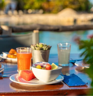 Hemmingway outdoor eating and food